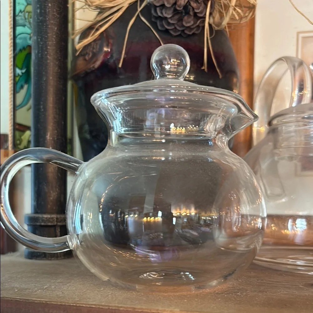 Elegant Clear Glass Teapot